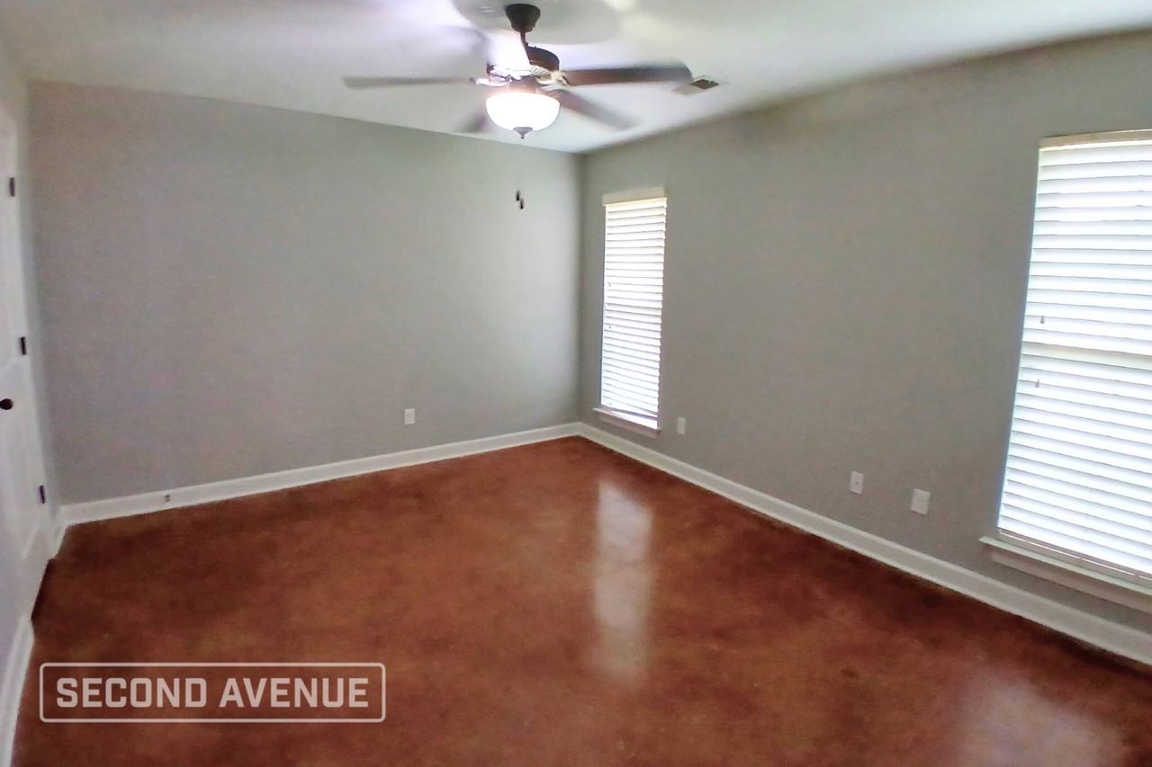 8928 Smith Ranch Dr - Photo 3 of 13