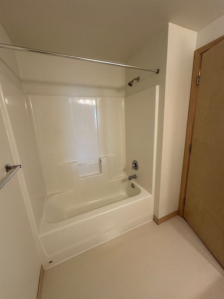 The Marks - Photo 4 of 8