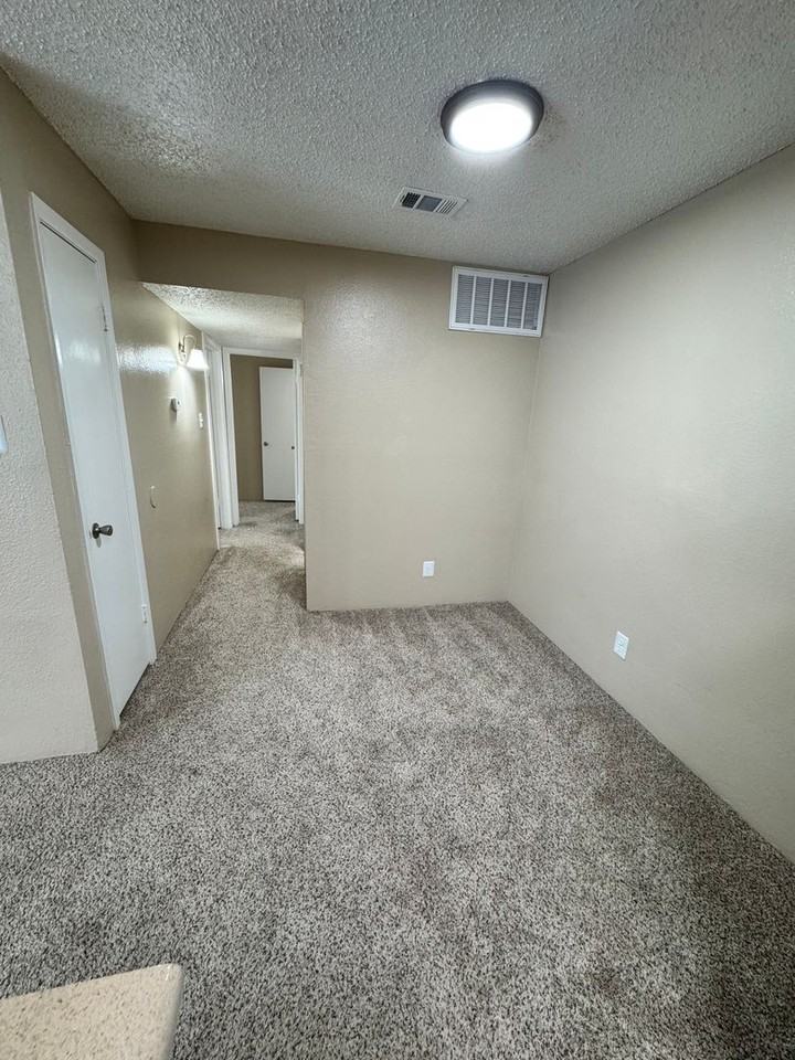 Creekwood Village - Photo 3 of 38