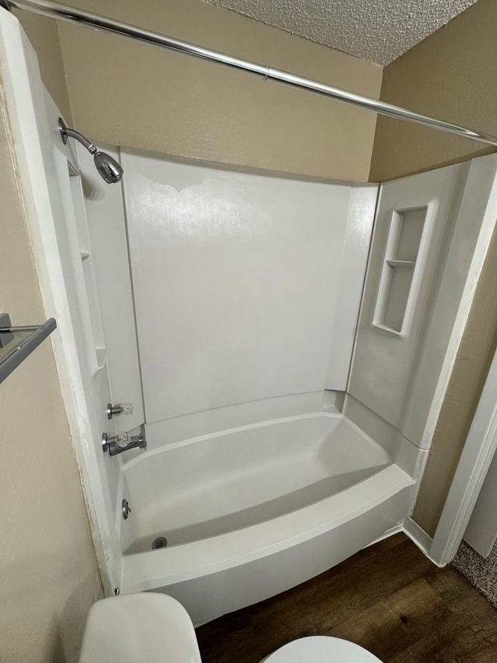 Creekwood Village - Photo 7 of 38