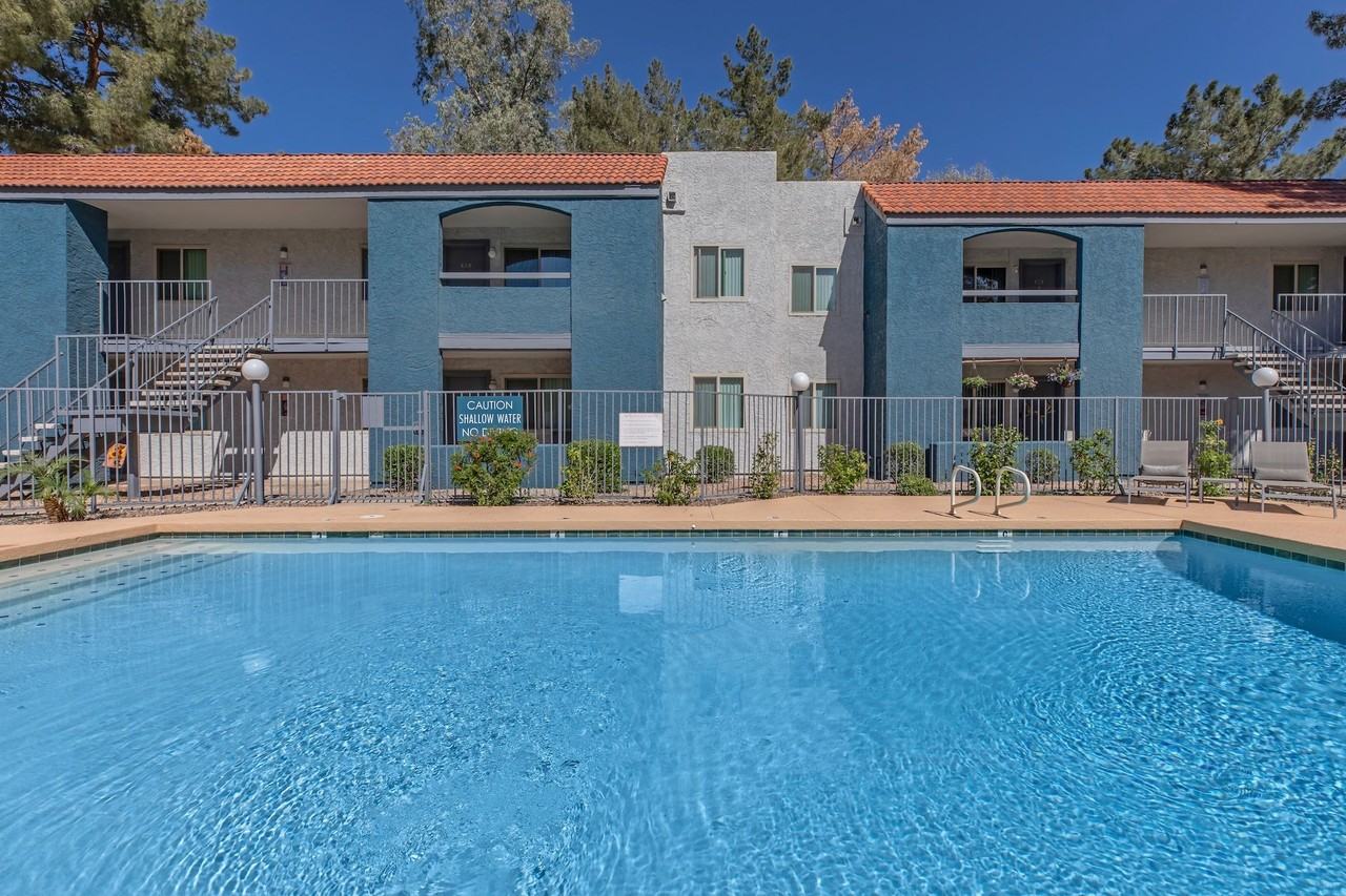 Gilbert Greens - Photo 4 of 50