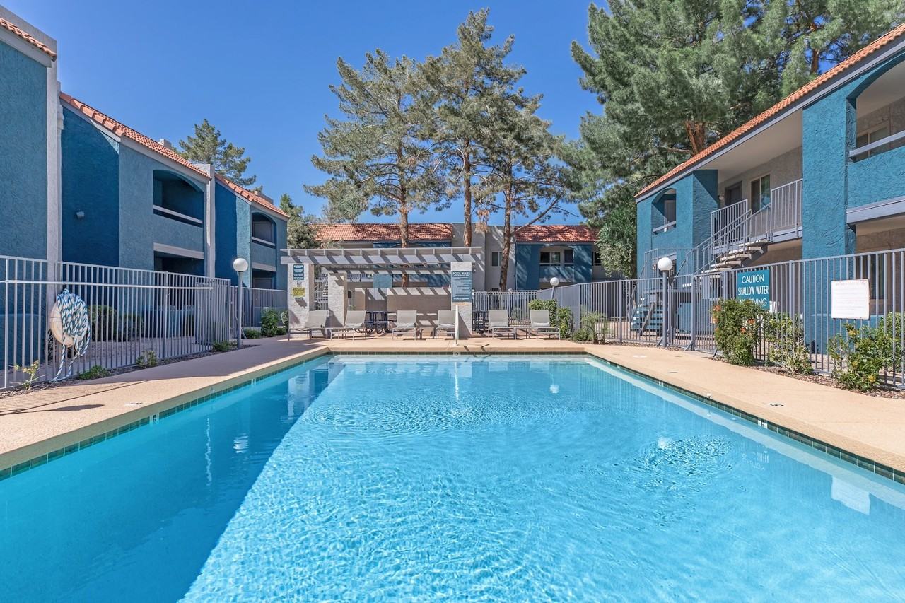 Gilbert Greens - Photo 5 of 50