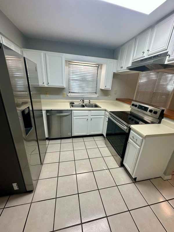 54 Summer Oaks Drive - Photo 4 of 14