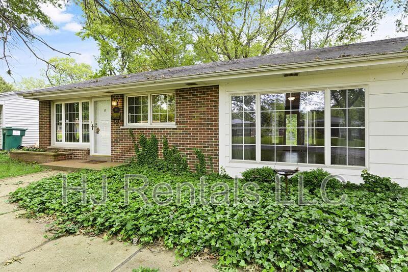 160 Saint Benedict Ln - Photo 2 of 21