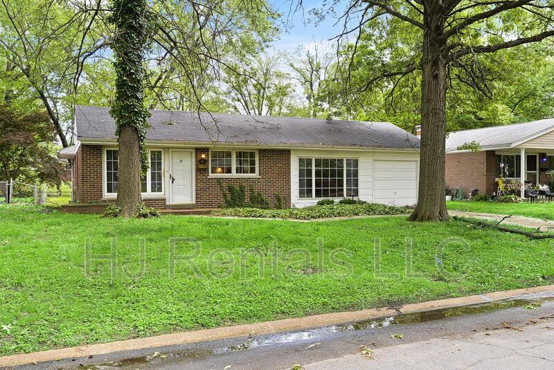 160 Saint Benedict Ln - Photo 3 of 21