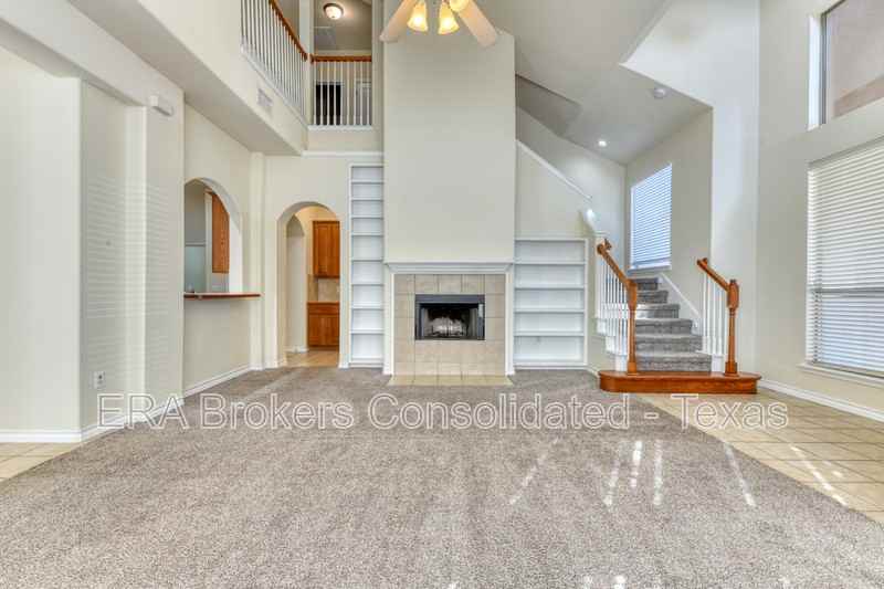 22209 Sausalito Ct - Photo 6 of 23