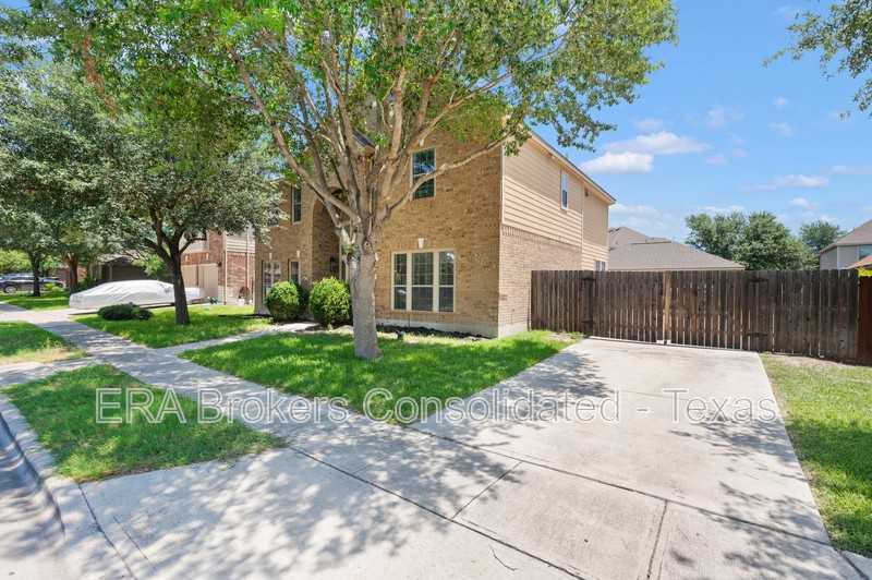 3027 Hidden Mdw - Photo 2 of 2