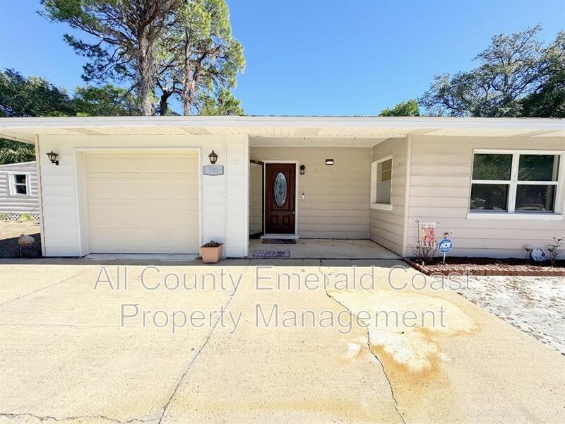 101 Elm Ave Se - Photo 2 of 50