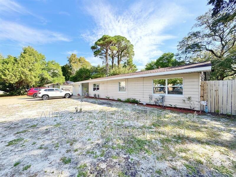 101 Elm Ave Se - Photo 5 of 50