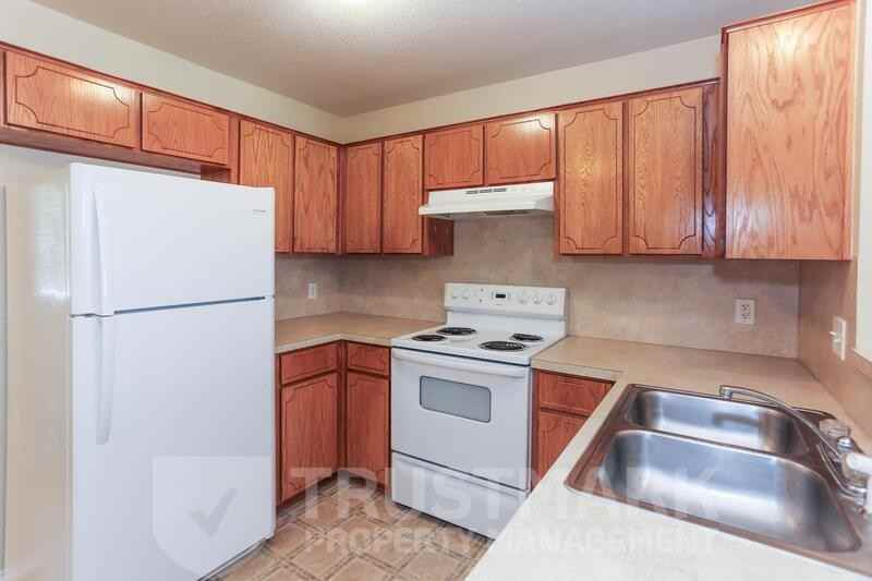 2710 Vernice Loop Apt B #B - Photo 7 of 18