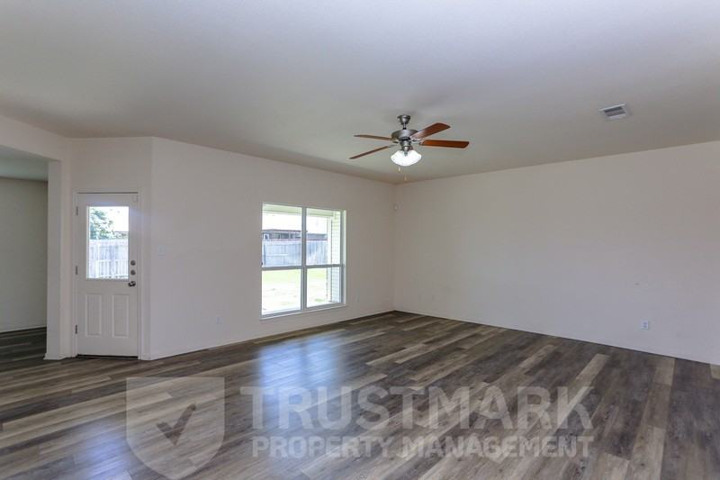 3204 Canadian River Loop - Photo 6 of 30