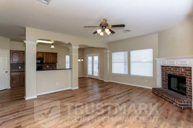 212 Crowfoot Dr - Photo 7 of 35