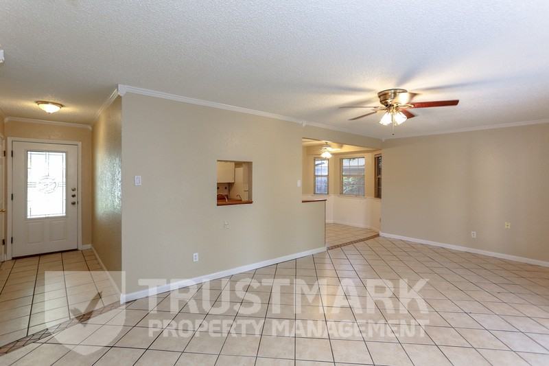 417 Cottonwood Dr - Photo 4 of 27