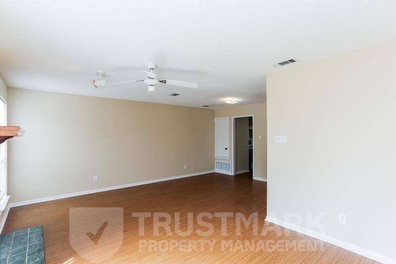 4506A Lago Cir #A - Photo 7 of 24