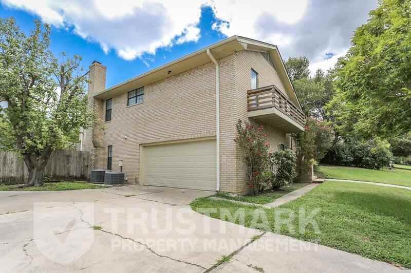 1905 Elk Trail - Photo 2 of 33