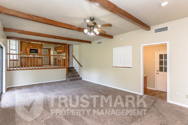 1905 Elk Trail - Photo 7 of 33