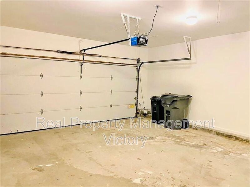 1199 Berwick Rd - Photo 7 of 15