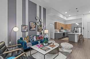 204 West Ben White Boulevard - Photo 1 of 1