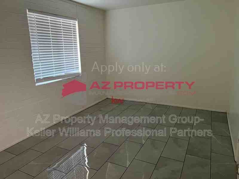 207 S 3rd St - Photo 7 of 8