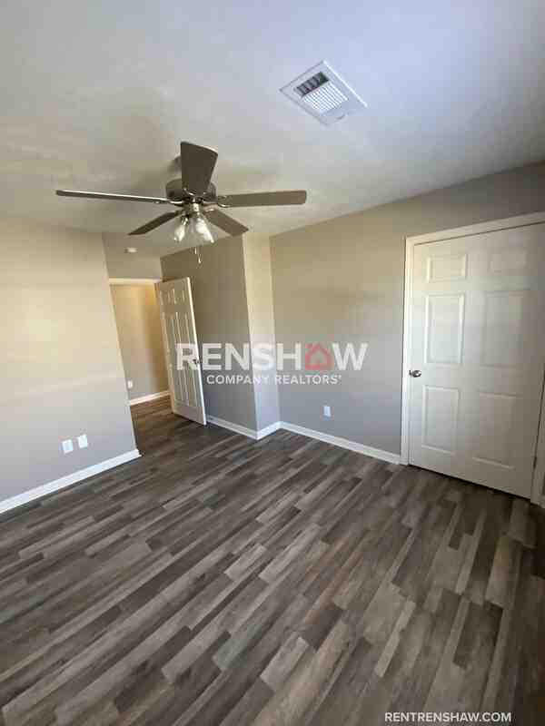 465 Dana Ave - Photo 4 of 18