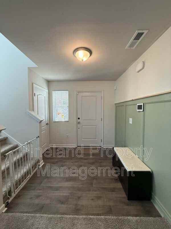 245 Desert Orchid Circle - Photo 2 of 23