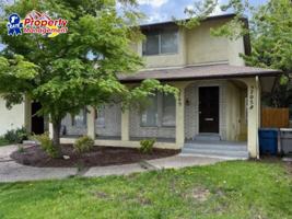 featured image of 5703 W Cassia St