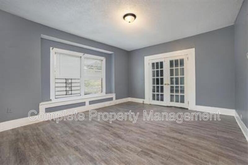 604 5th Way - Photo 4 of 10