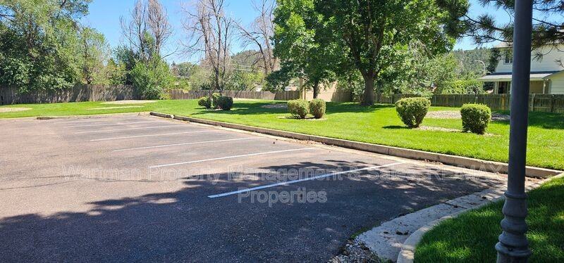 2039 Palm Dr - Photo 2 of 20