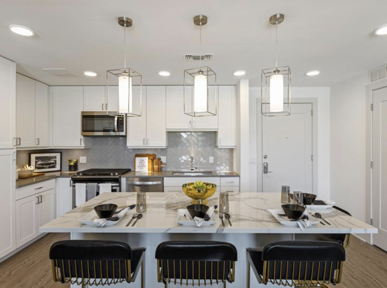 1009 East 11th Street - Photo 3 of 19