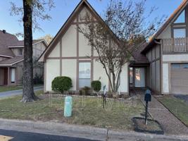 featured image of 1005 Towne Lake Drive