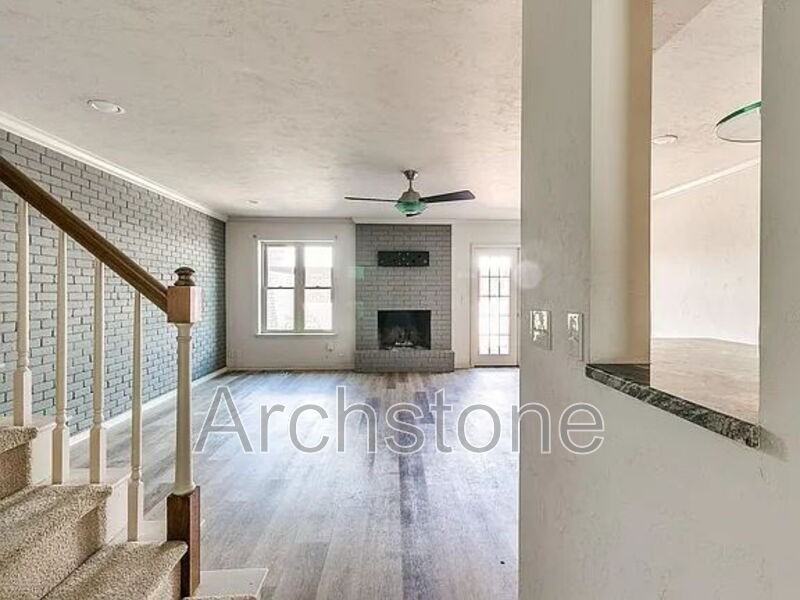 3063 West Wilshire Boulevard - Photo 4 of 18