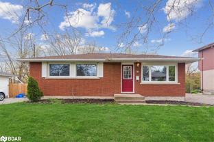 10 Westdale Drive #Upper - Photo 1 of 1