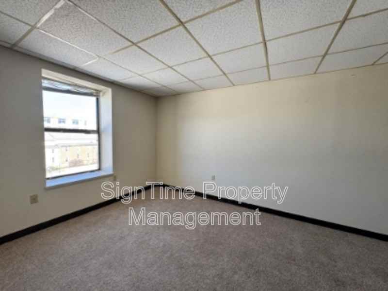 115 Jonathan St #303 - Photo 5 of 9