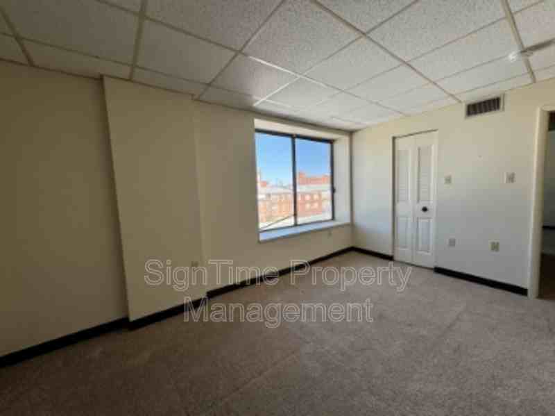 115 Jonathan St #303 - Photo 7 of 9