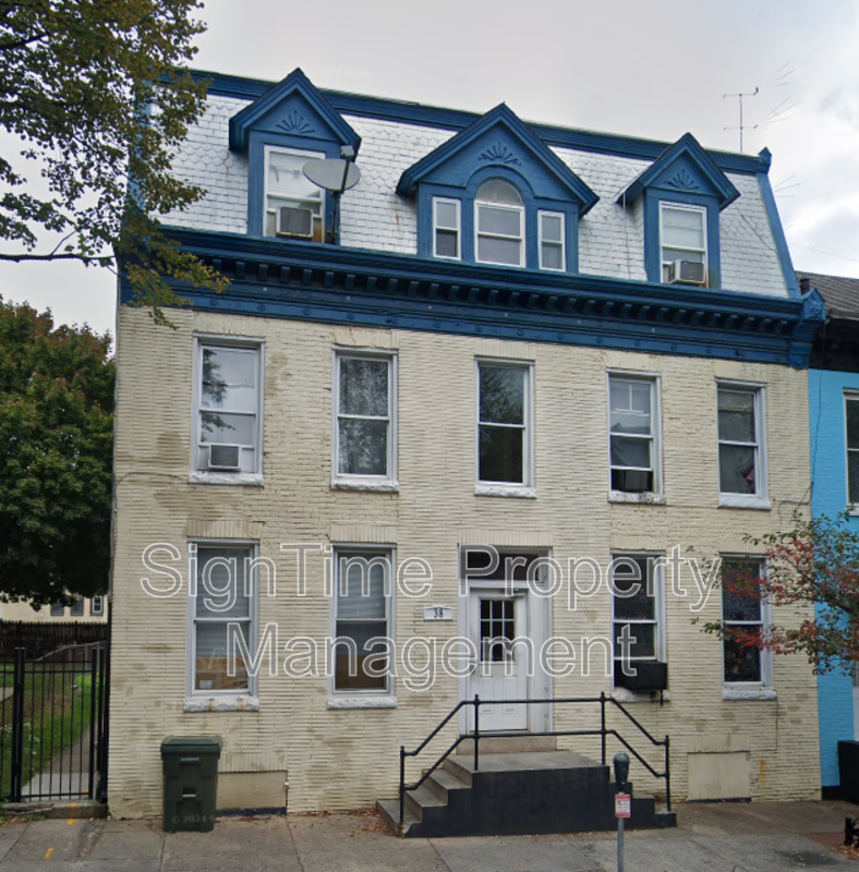 38 East Franklin Street #3 - Photo 2 of 11