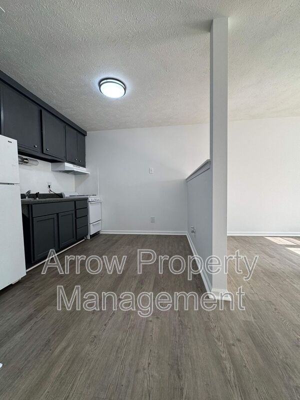 2206 K St - Photo 2 of 6