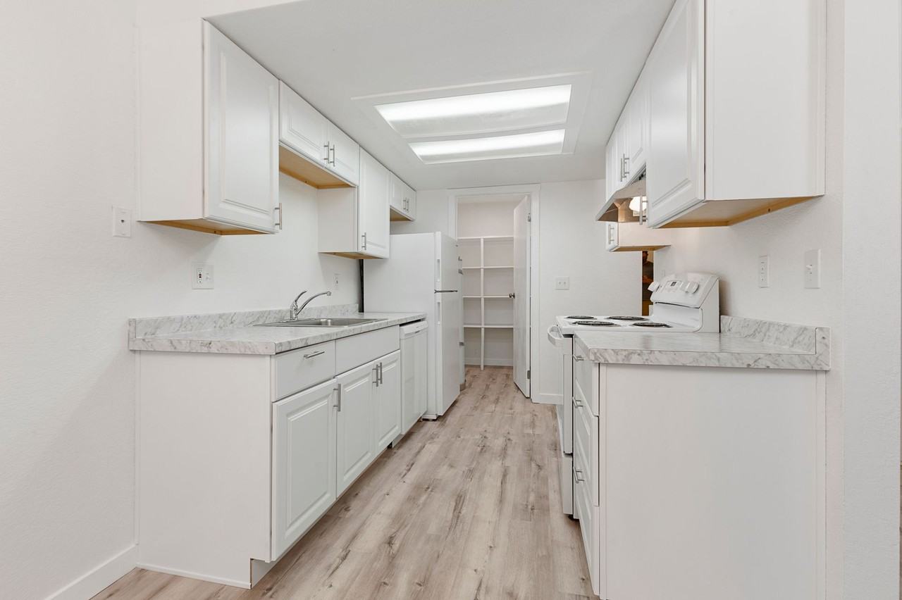 1st MONTH FREE! | North Haven Apartments - Photo 2 of 24