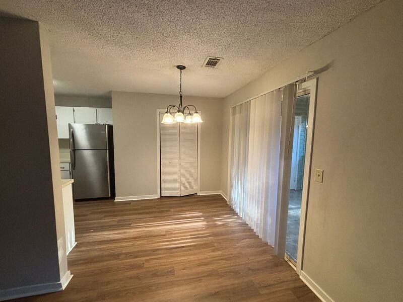 6241 Rolling Fork Road #F - Photo 3 of 13