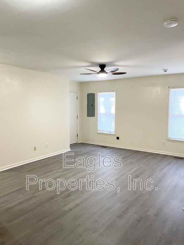 1209 N John St - Photo 6 of 9