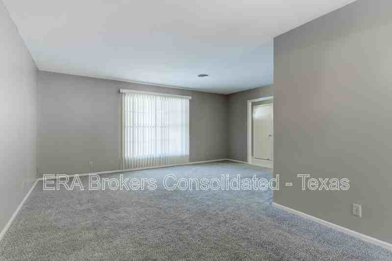 3214 Leyte St - Photo 5 of 24