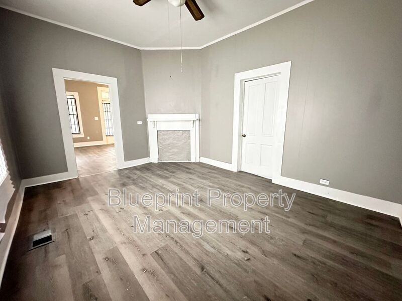 3616 Maple Ave Sw - Photo 6 of 10