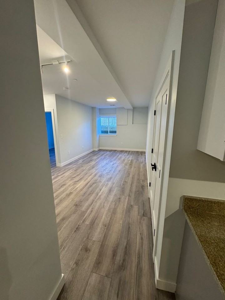 310 BARNSTABLE ROAD RESIDENCES LLC - Photo 6 of 15