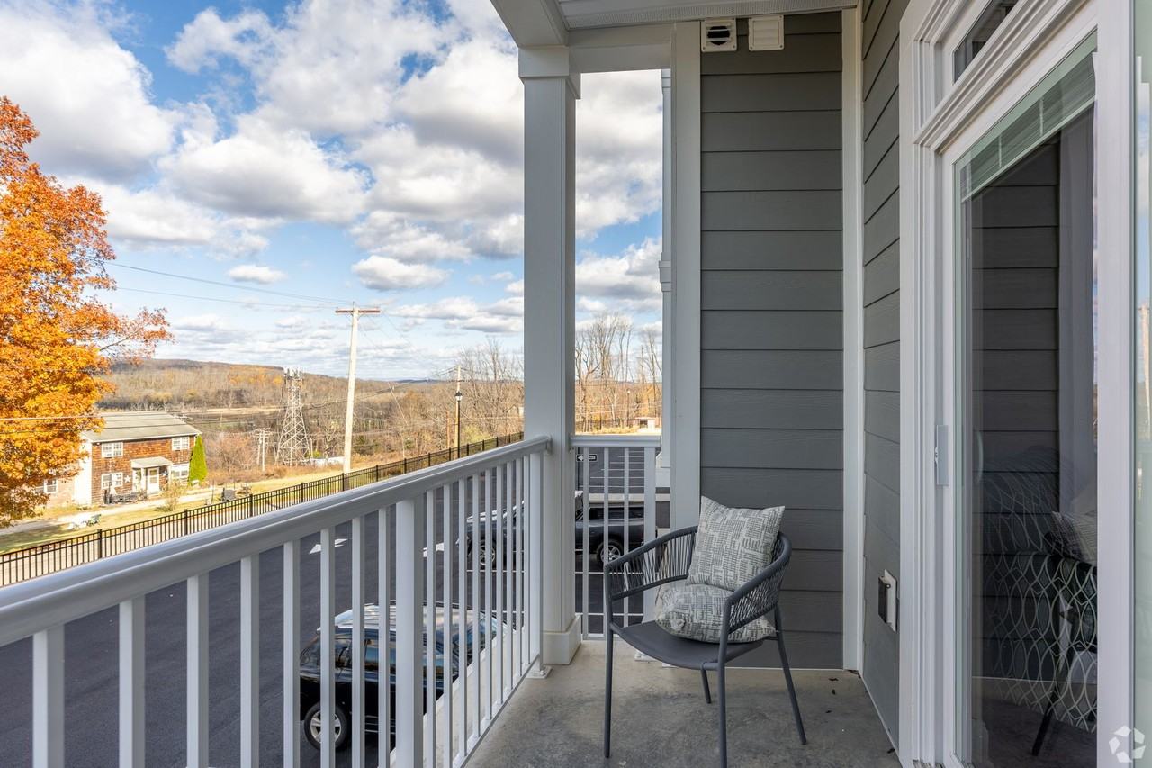 Theta Grove, a Luxurious 55+ Rental Community - Photo 7 of 50