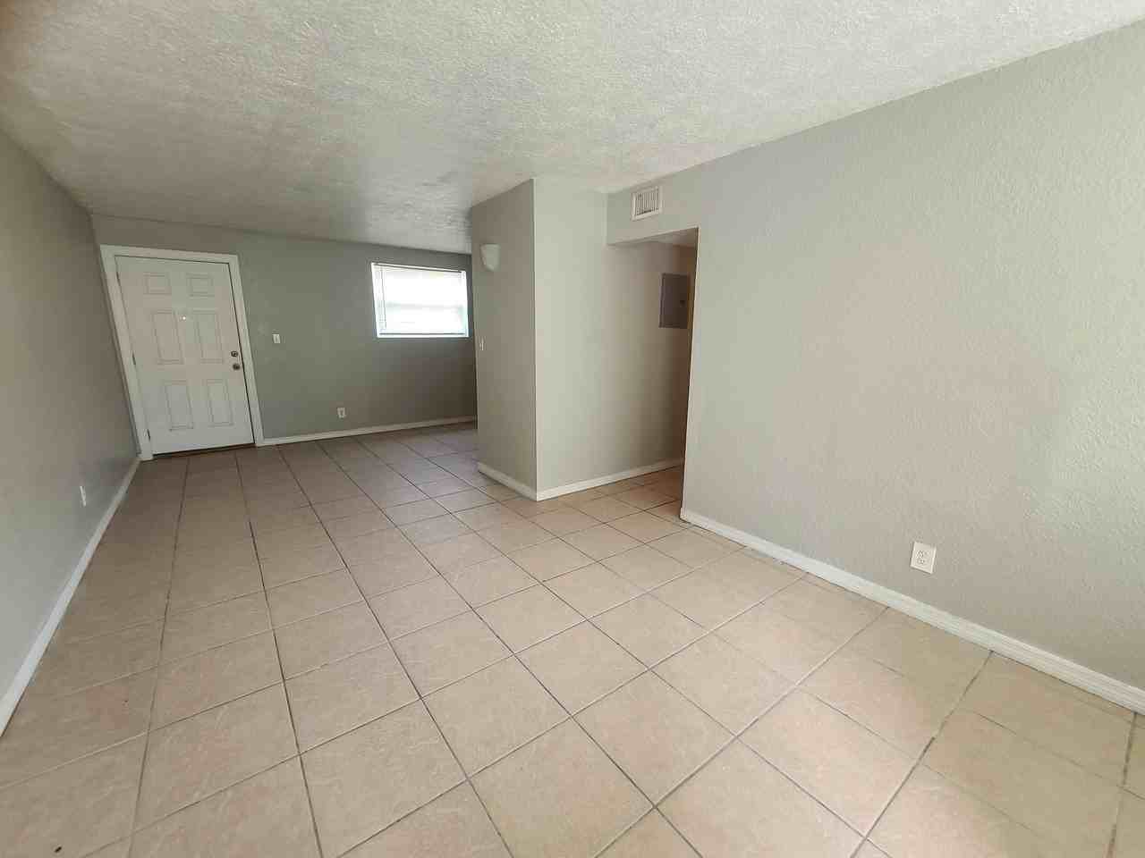 Almeda-3810 N. Canal Street #207 - Photo 3 of 12