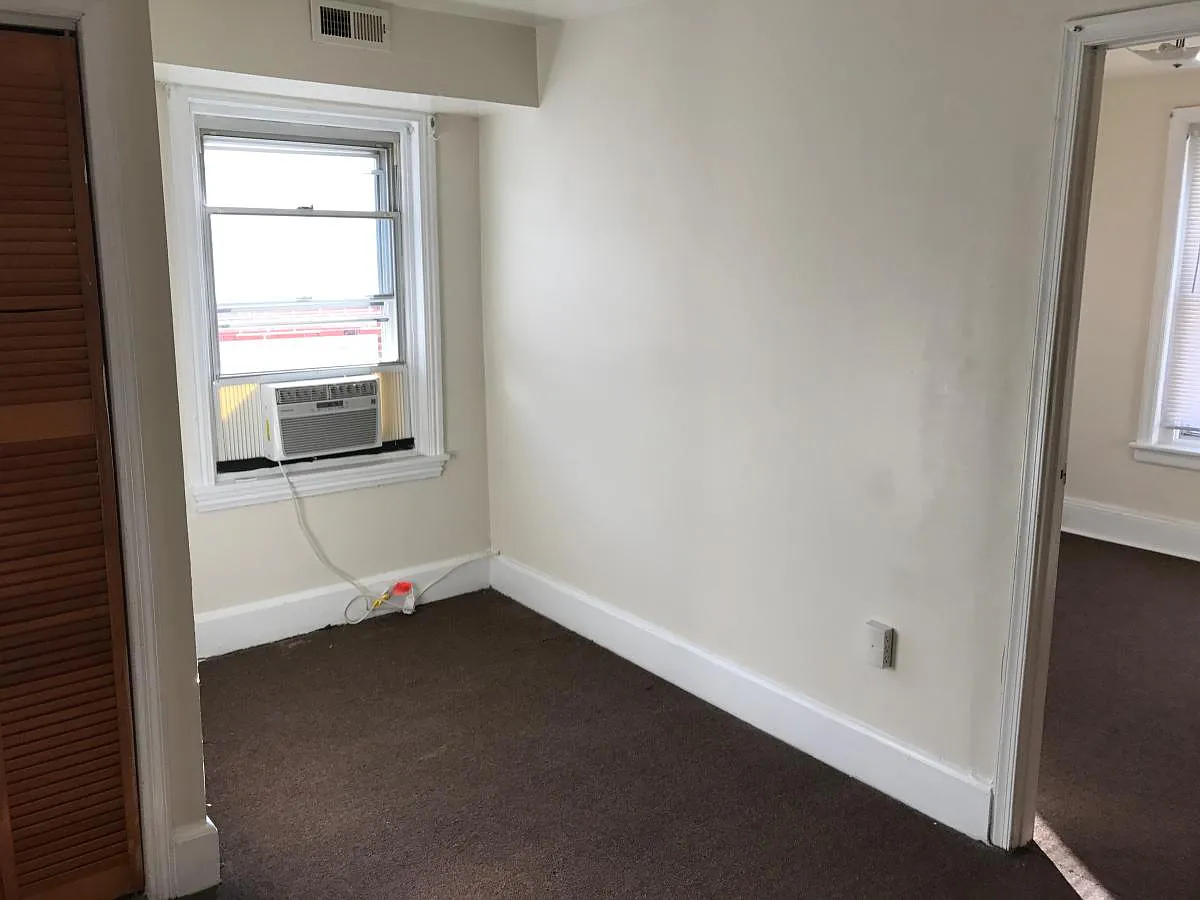 1540 North 15th Street - Photo 5 of 11