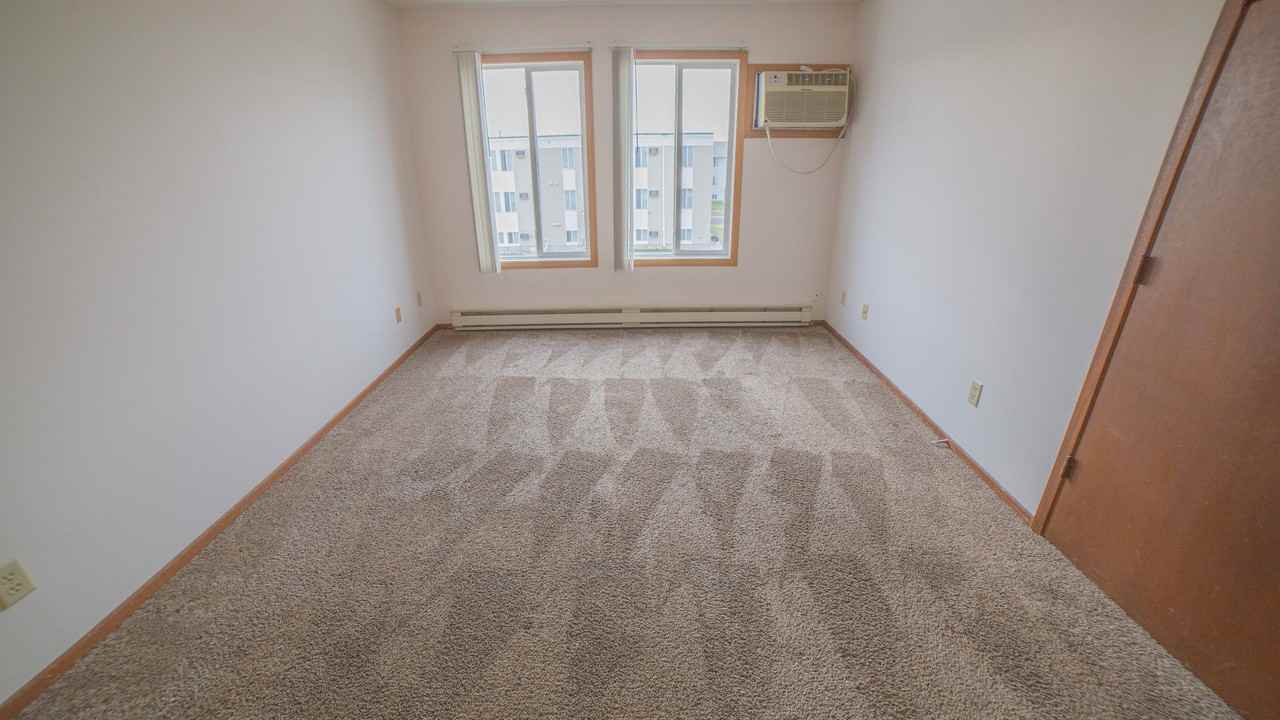 Cedars West Apartments - Photo 4 of 30