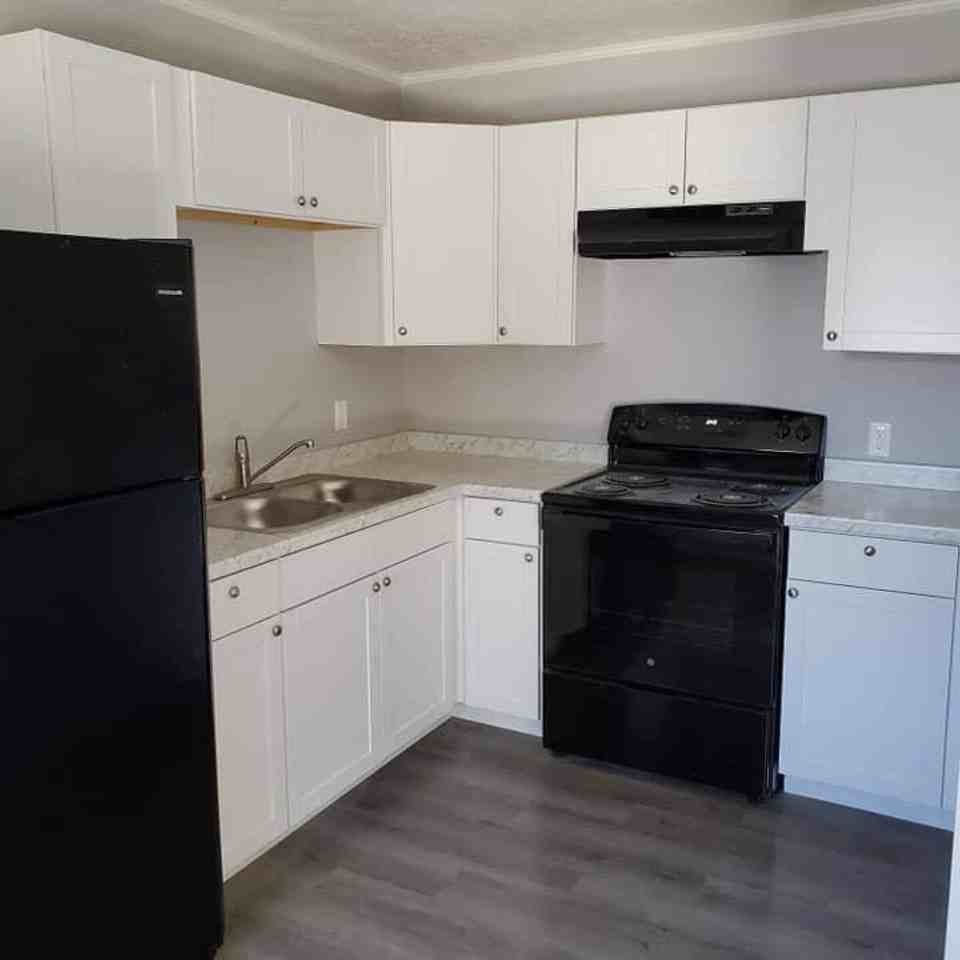 Golden Rod Apartments - Photo 2 of 8