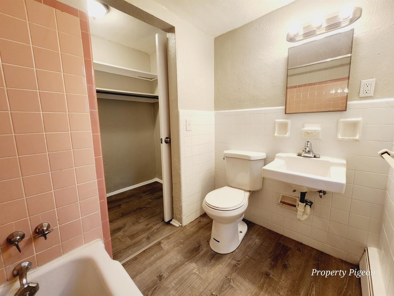 4596 -4598 Hamilton Avenue - Photo 7 of 21