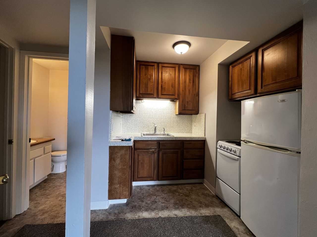 711 Fickle Hill Road - Photo 2 of 19