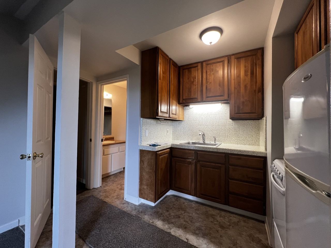 711 Fickle Hill Road - Photo 4 of 19